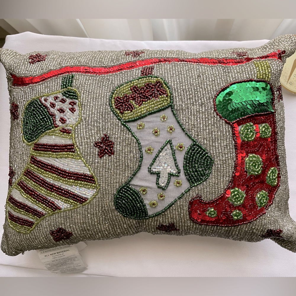 NEW   DOMAIN Christmas Pillow   Beaded